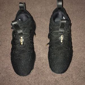 Nike Lebron XV (GS)